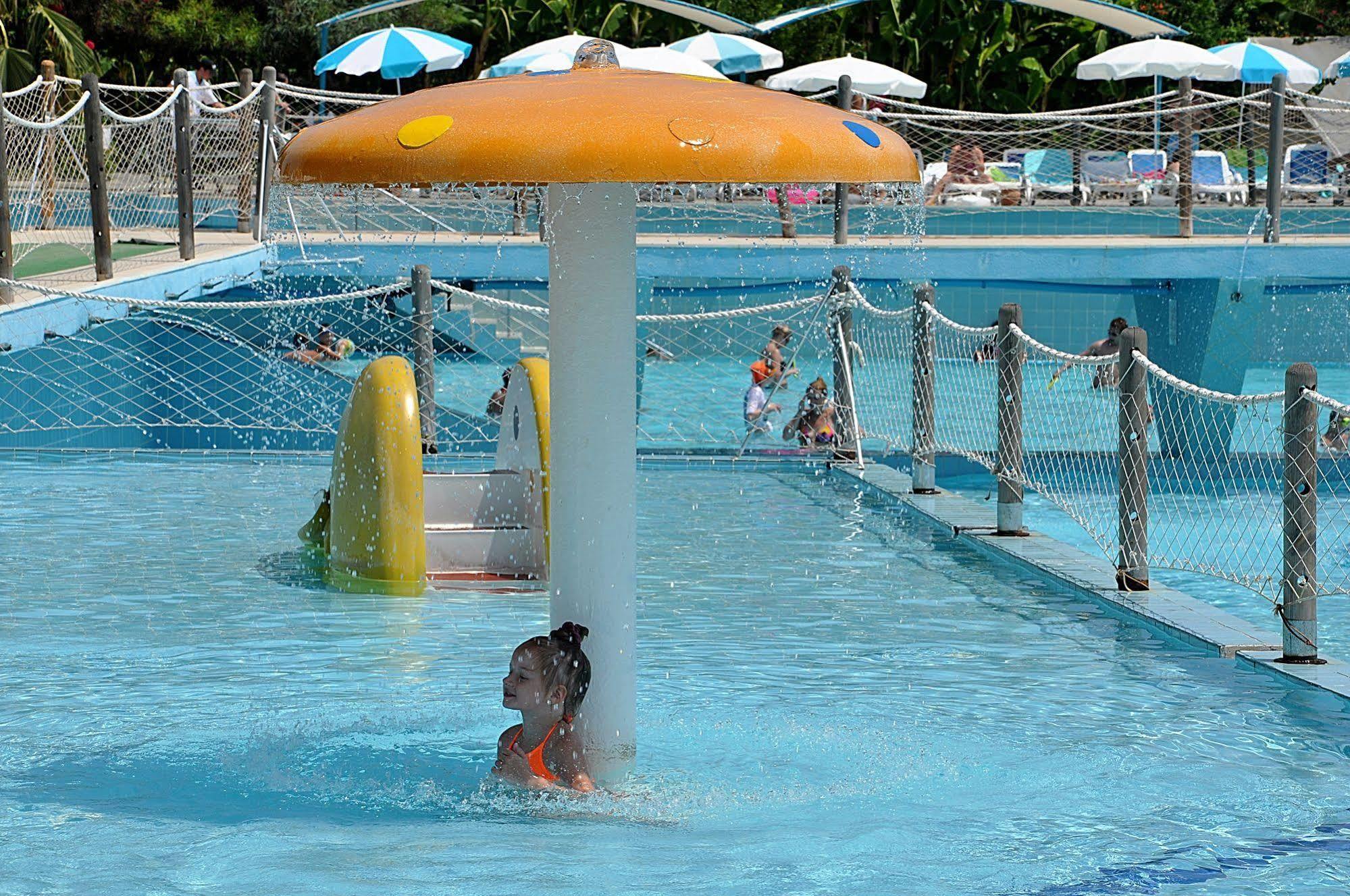 Daima Resort Hotel Kemer Bagian luar foto
